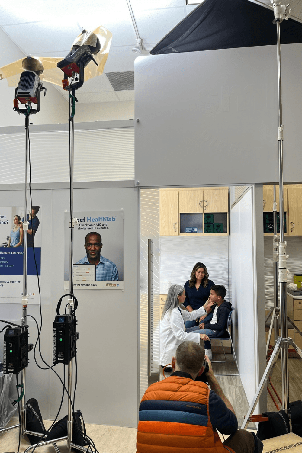Shoppers Drug Mart - Stills